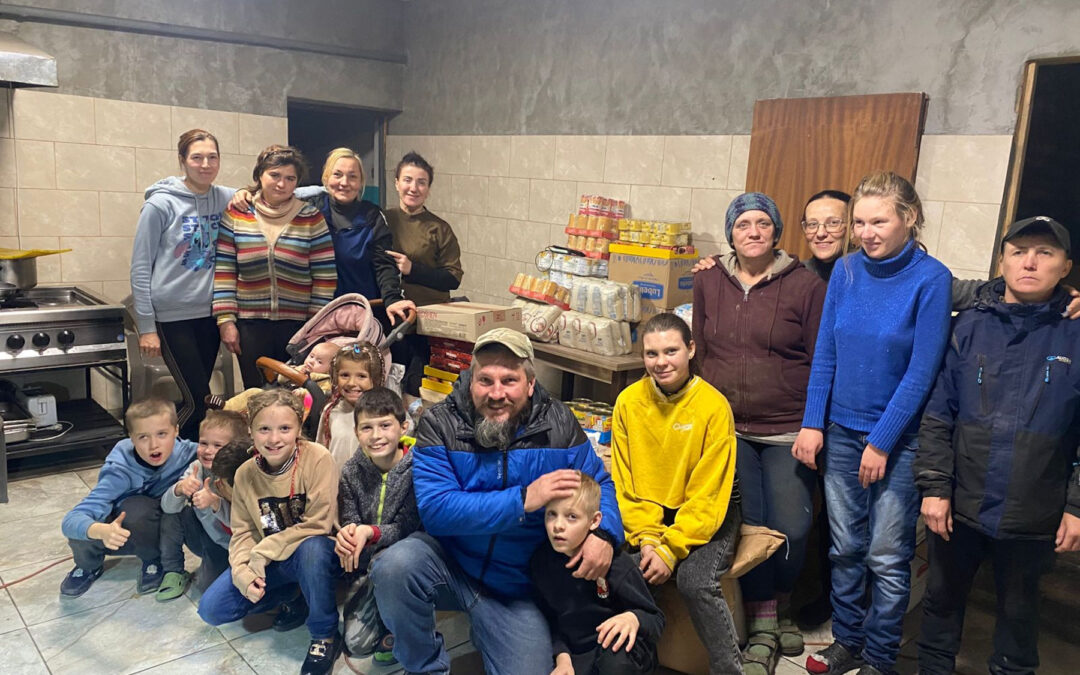 Kun emme kääntäneet katsettamme pois – matkoja, kohtaamisia ja toivoa Ukrainaan